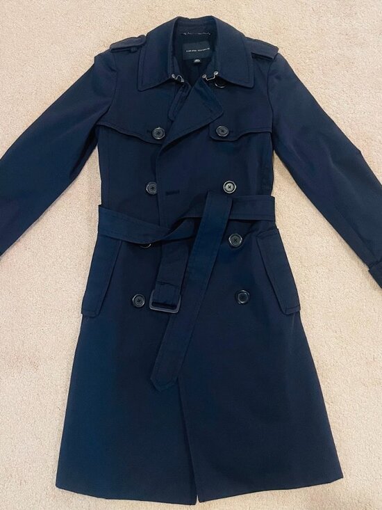 Banana Republic Jackets & Blazers - Banana Republic Trench Coat Navy XS. 100% cotton double breasted belted